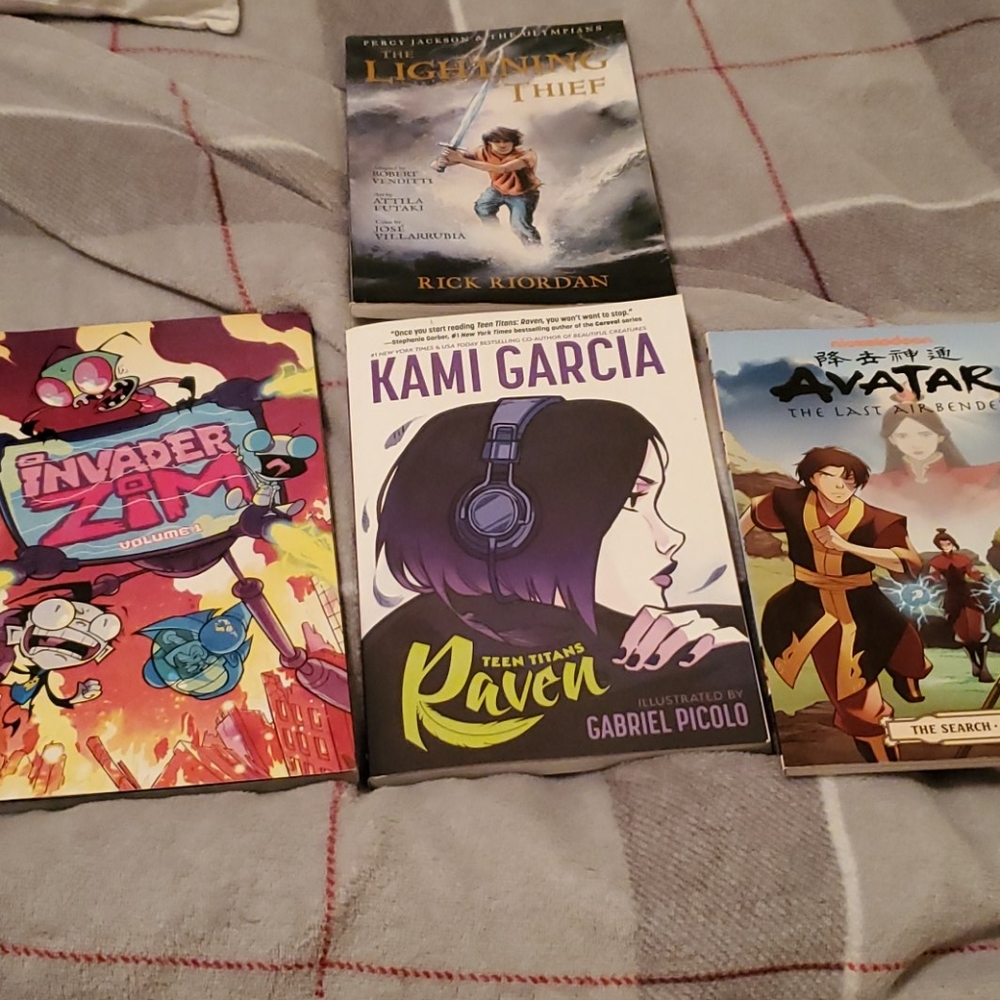 Books/Graphic Novels